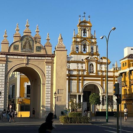 Cozy Apartment Next To Center Sevilla Bagian luar foto