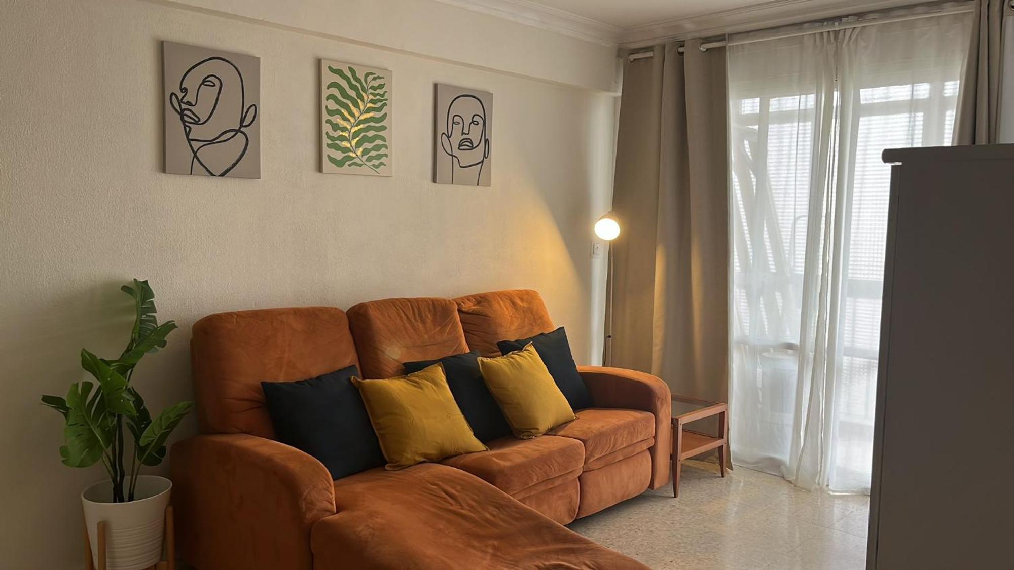 Cozy Apartment Next To Center Sevilla Bagian luar foto