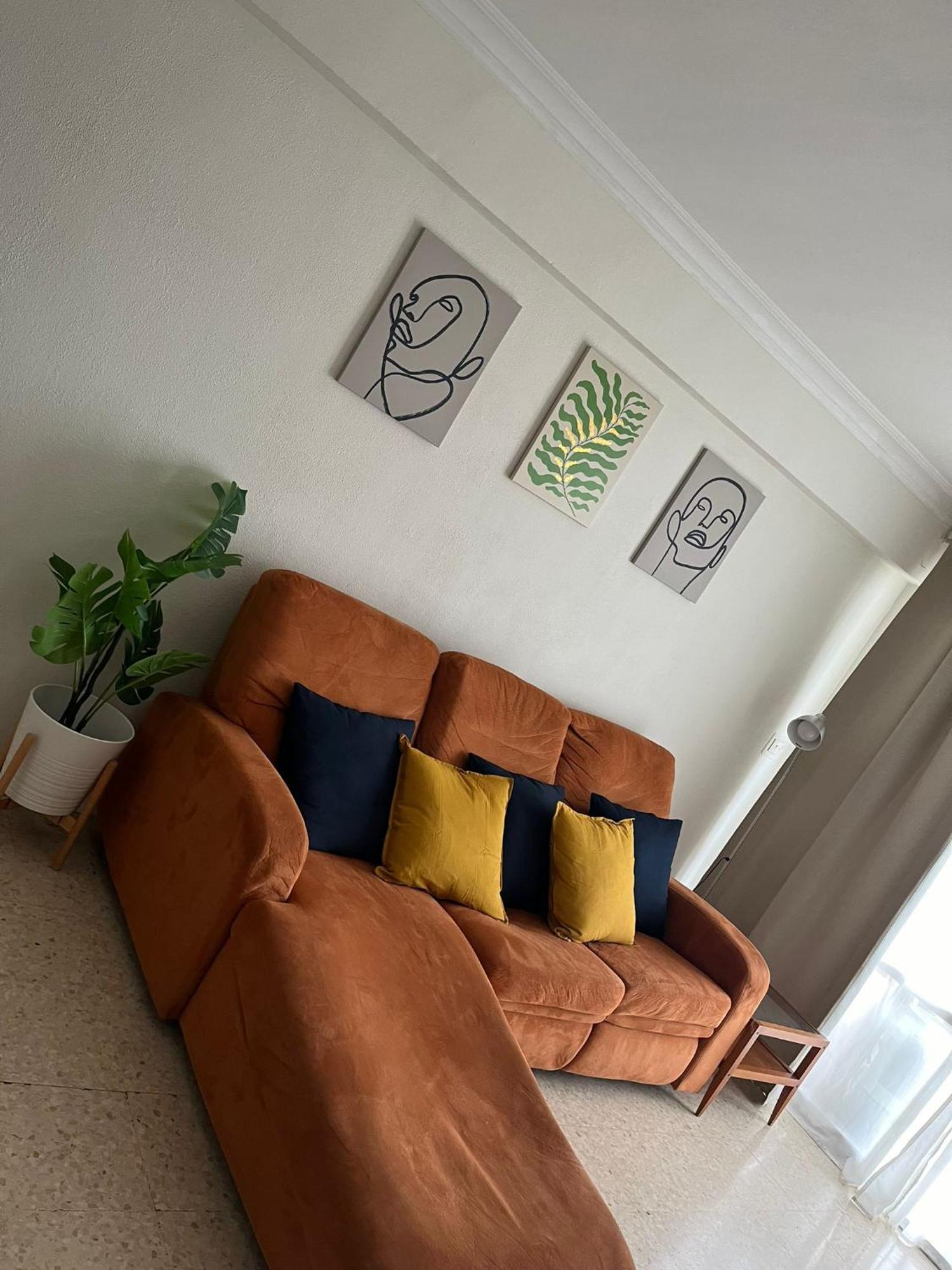 Cozy Apartment Next To Center Sevilla Bagian luar foto