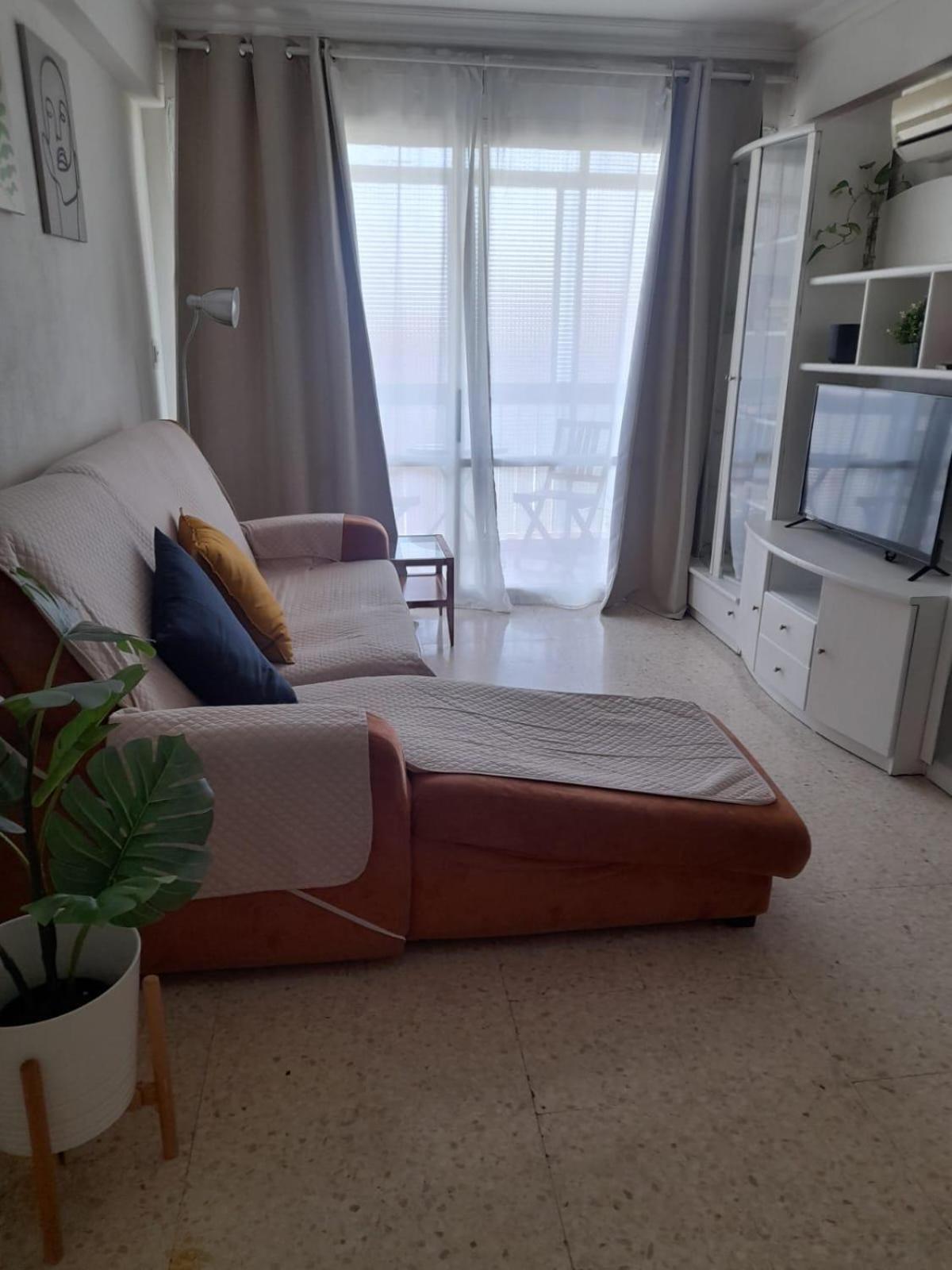 Cozy Apartment Next To Center Sevilla Bagian luar foto